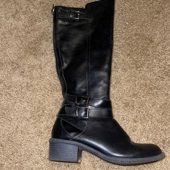 Tall black boots - Picture 1 of 2